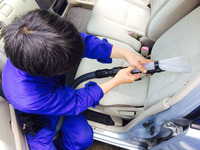 車内まるごと洗浄・消臭サービス シート汚れ洗浄中 鹿児島市ヒューマンライズ 車内まるごと洗浄・消臭サービス シート汚れ洗浄中 鹿児島市ヒューマンライズ