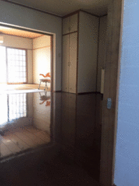 遺品整理ゴミ処分とハウスクリーニングを行いました。鹿児島市伊敷方面　フローリングワックス完了