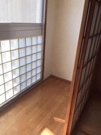 遺品整理ゴミ処分とハウスクリーニングを行いました。鹿児島市伊敷方面　窓クリーニング・フローリングワックス完了
