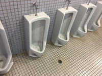 高校・中学校・小学校併設 全トイレ便器 尿石除去消臭サービス 小便器尿石除去完了② 鹿児島市西別府町 方面 高校・中学校・小学校併設 全トイレ便器 尿石除去消臭サービス 小便器尿石除去完了② 鹿児島市西別府町 方面